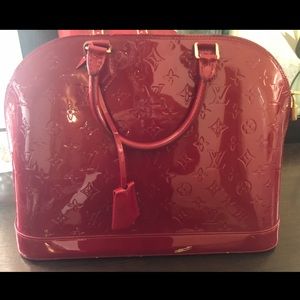 LOUIS VUITTON PM MONOGRAM VERNIS ALMA HANDBAG 👜